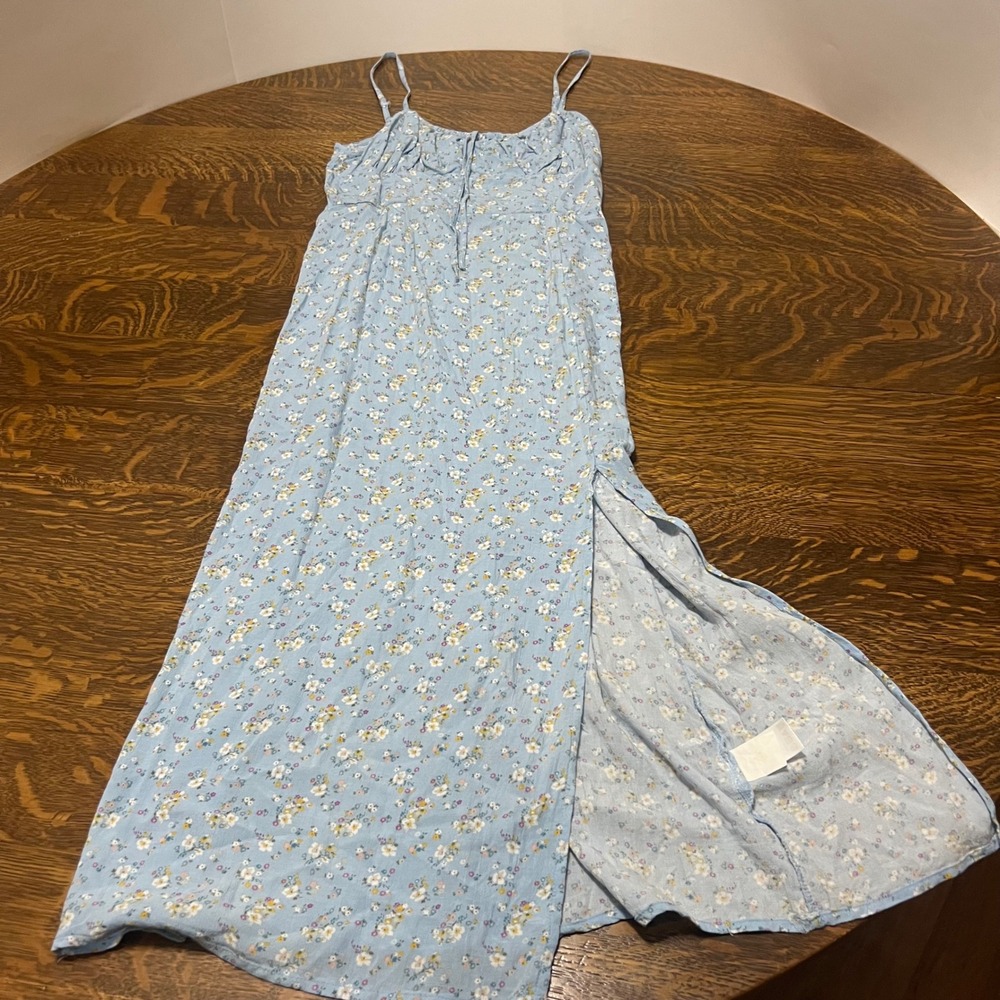Aeropostale Maxi Dress Womens Medium Blue Floral Slit Smocked Viscose